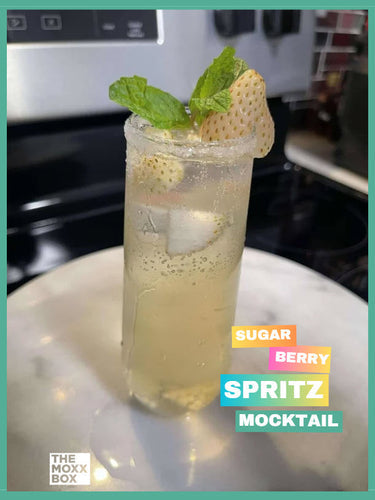 The Sugar Berry Spritz: A Sparkling Holiday Mocktail